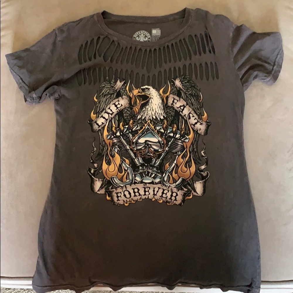 Buckle shirt
